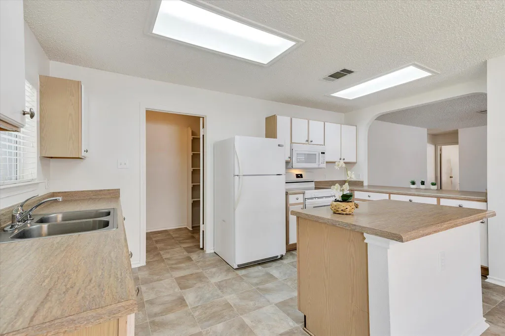 3602 Meadow Park Drive Round Rock TX 78665