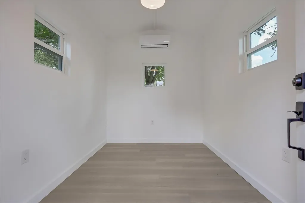 1708 Raven Drive Austin TX 78752