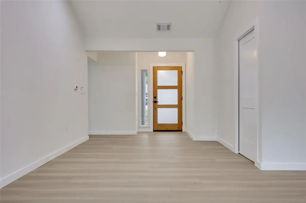 1708 Raven Drive Austin TX 78752