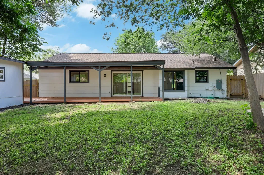 1708 Raven Drive Austin TX 78752