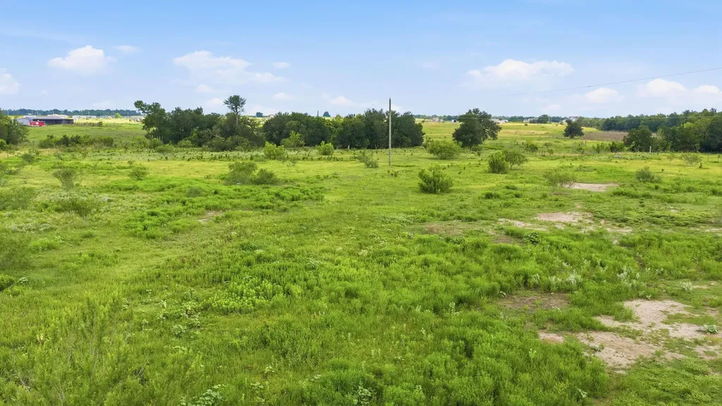 1701 County Road 466 Elgin TX 78621