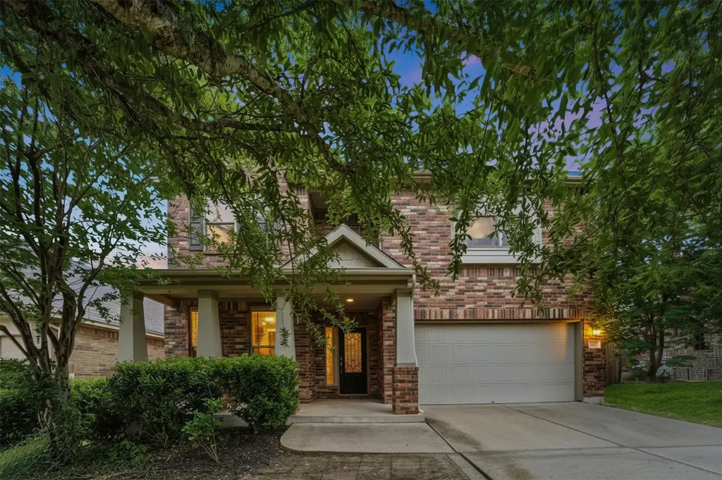 1927 Autumn Run Lane Round Rock TX 78665