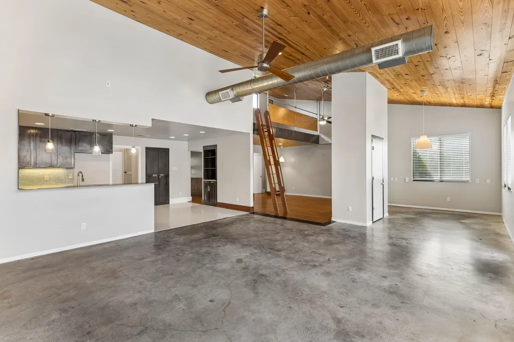 1501 Quail Crest Drive Austin TX 78758