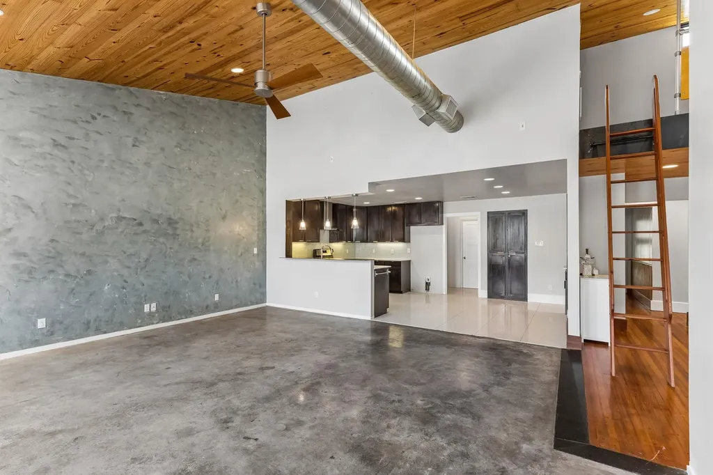 1501 Quail Crest Drive Austin TX 78758