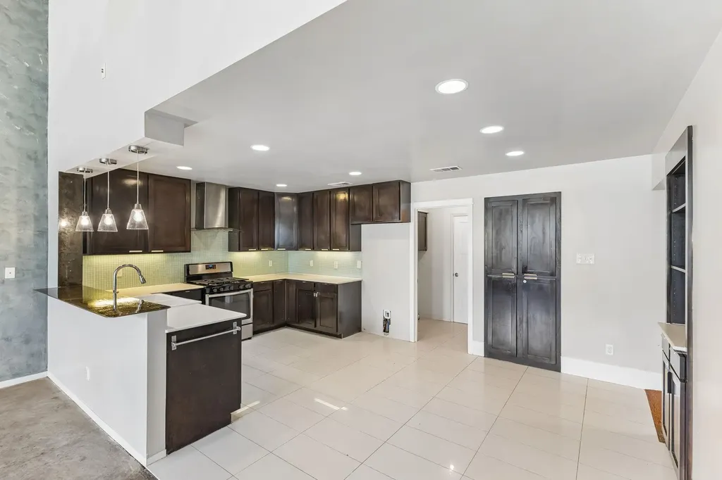 1501 Quail Crest Drive Austin TX 78758