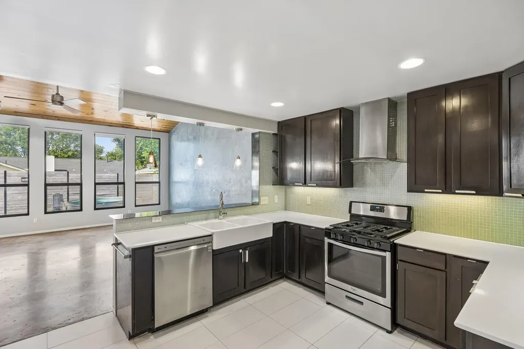 1501 Quail Crest Drive Austin TX 78758