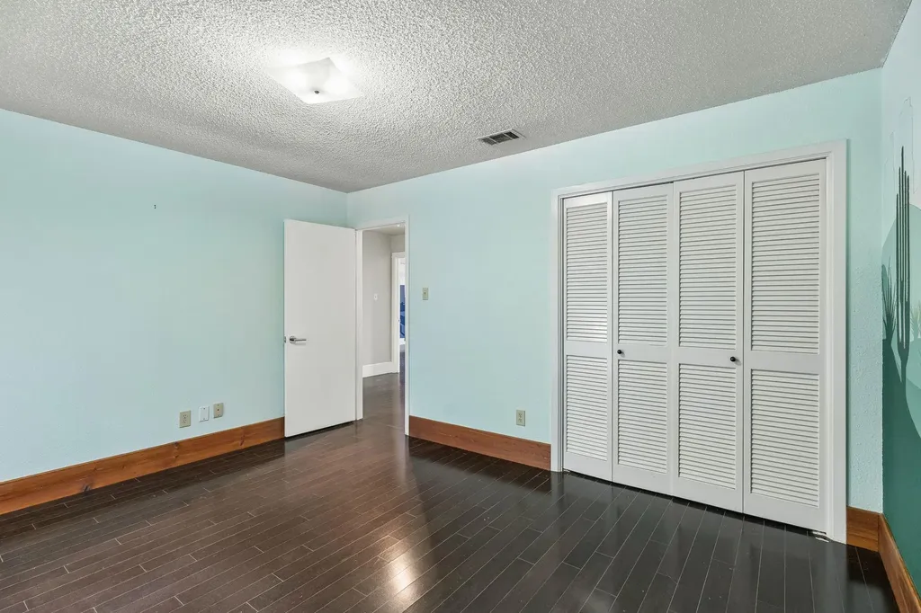 1501 Quail Crest Drive Austin TX 78758