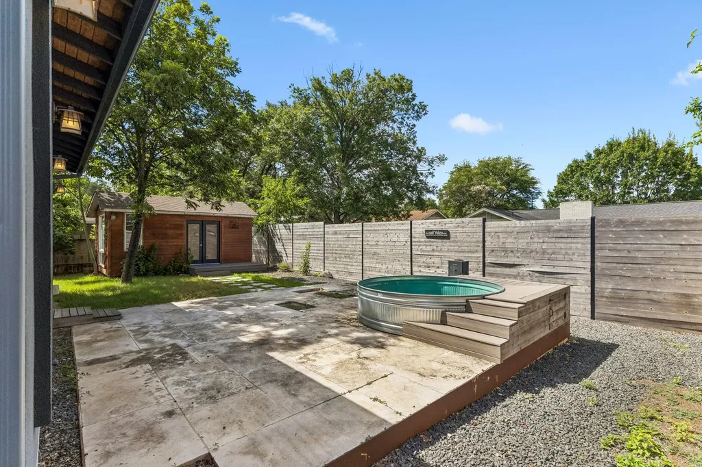 1501 Quail Crest Drive Austin TX 78758