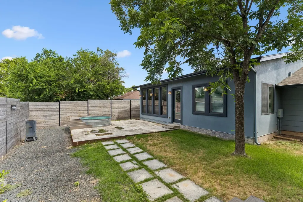 1501 Quail Crest Drive Austin TX 78758