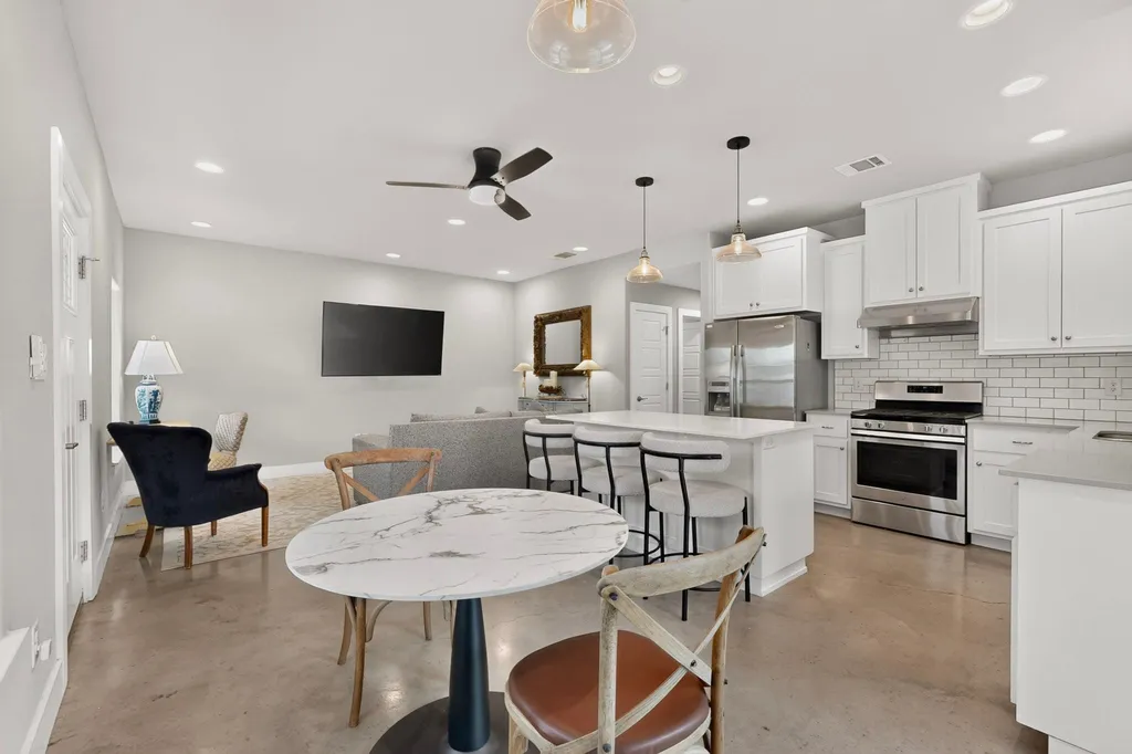 15924 Stewart Road Austin TX 78734