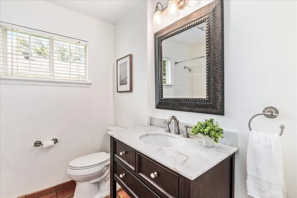 4805 Canyonbend Circle Austin TX 78735