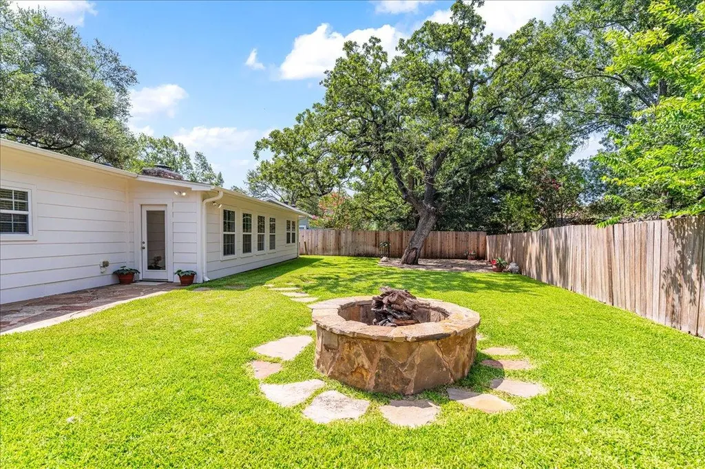 4805 Canyonbend Circle Austin TX 78735