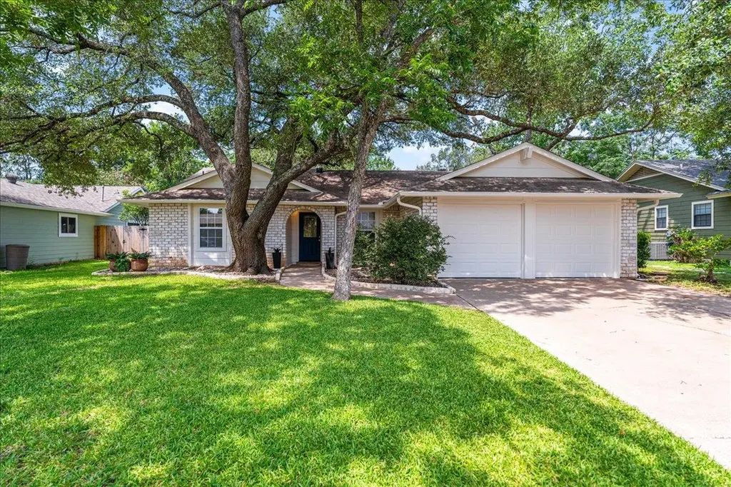 4805 Canyonbend Circle Austin TX 78735