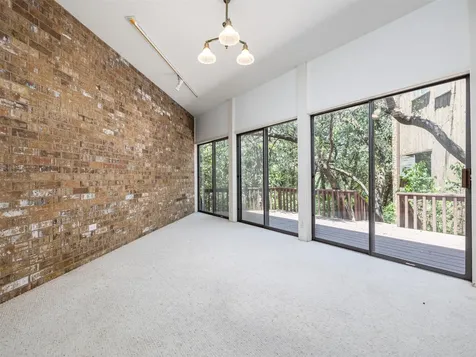 1706 Graywood Cove Austin TX 78704