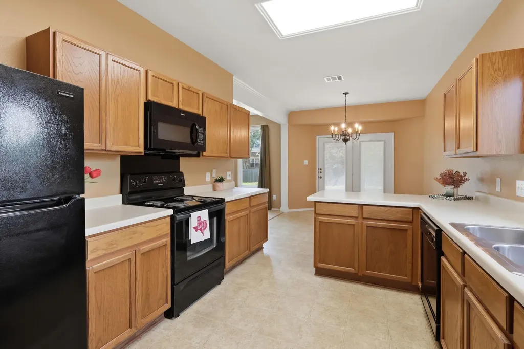 109 Silver Lace Lane Round Rock TX 78664