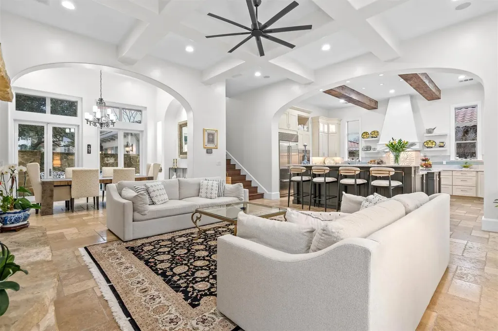108 Golden Bear Cove Austin TX 78738