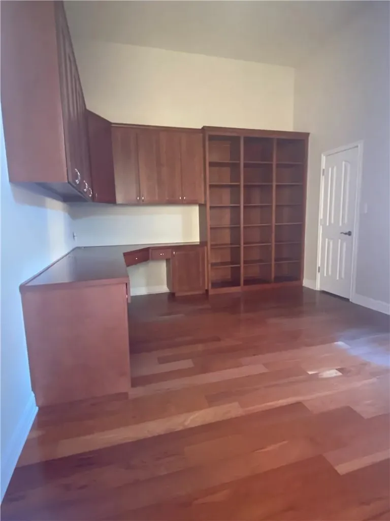 1813 Val Verde Austin TX 78732