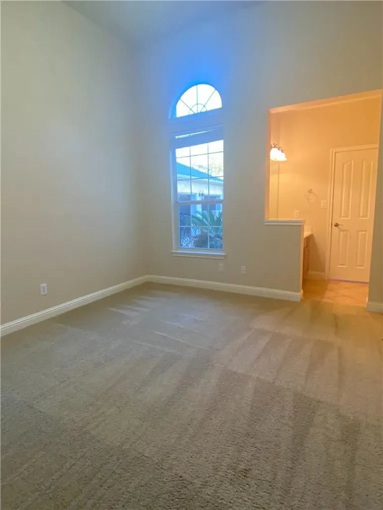1813 Val Verde Austin TX 78732