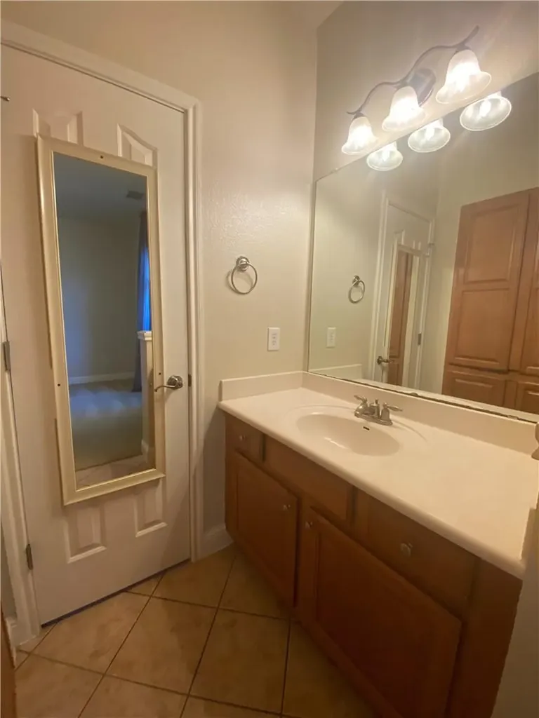 1813 Val Verde Austin TX 78732