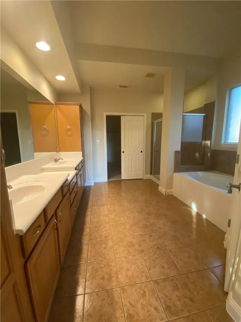 1813 Val Verde Austin TX 78732
