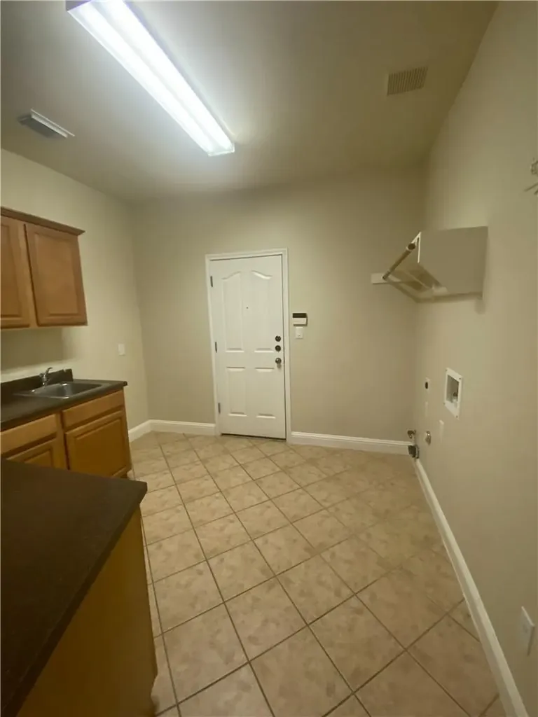 1813 Val Verde Austin TX 78732