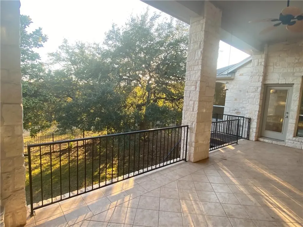 1813 Val Verde Austin TX 78732