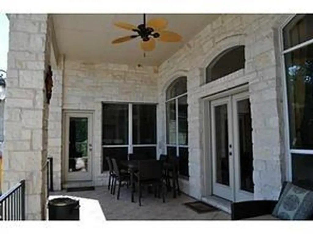 1813 Val Verde Austin TX 78732