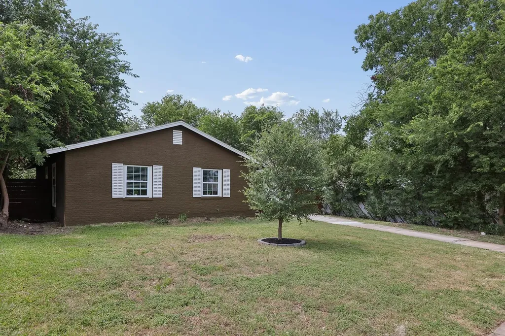 4906 Eastdale Drive E Austin TX 78723