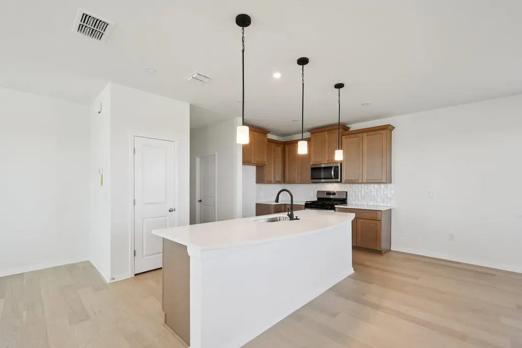 11408 Crazy Alice Run Manor TX 78653