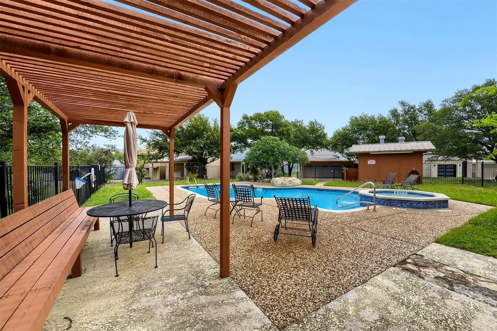 204 Topspin Drive Spicewood TX 78669