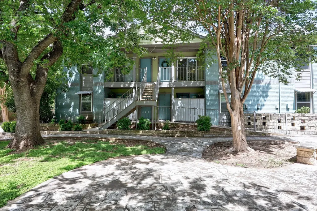 3204 Menchaca Road Austin TX 78704