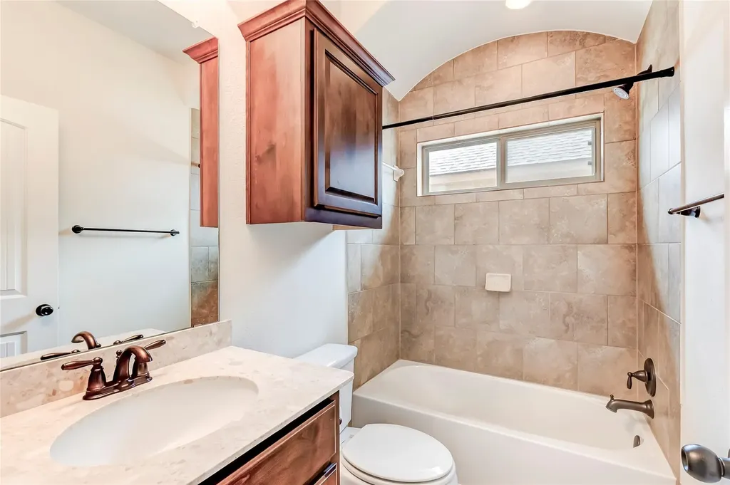 2217 Cactus Valley Drive Leander TX 78641