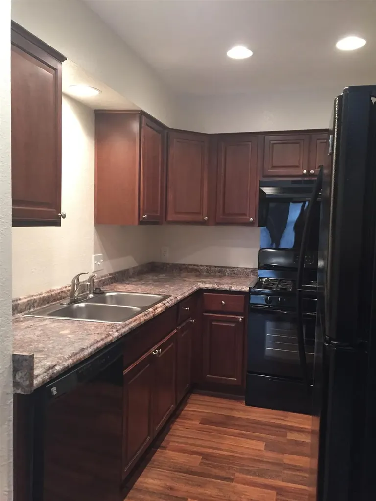 1004/1006 Hyridge Street Round Rock TX 78664