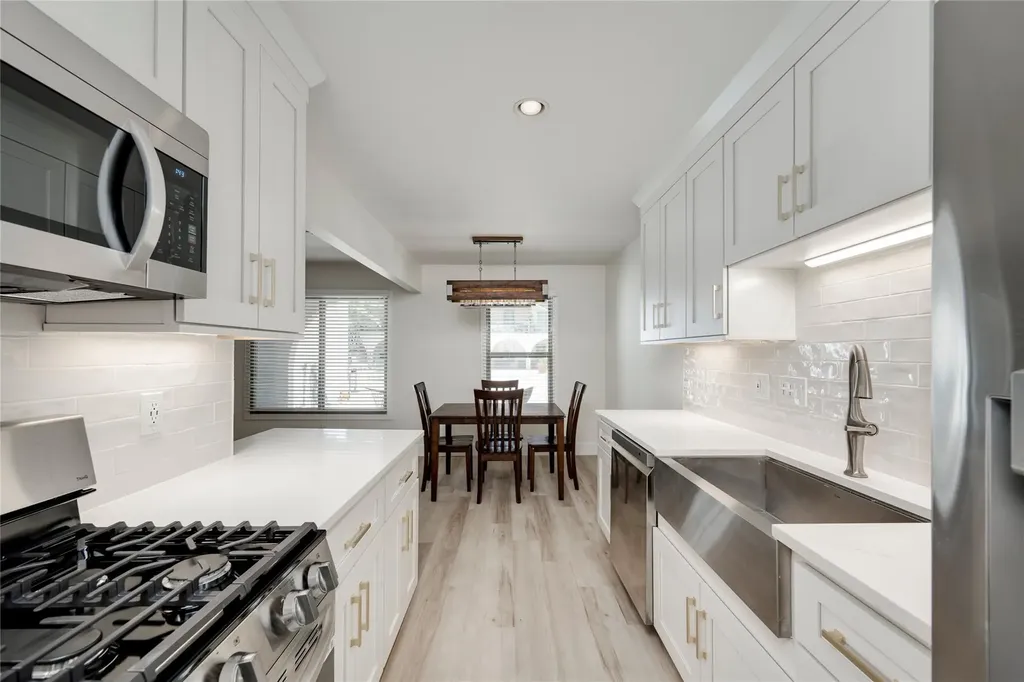 505 W 7th Street Austin TX 78701