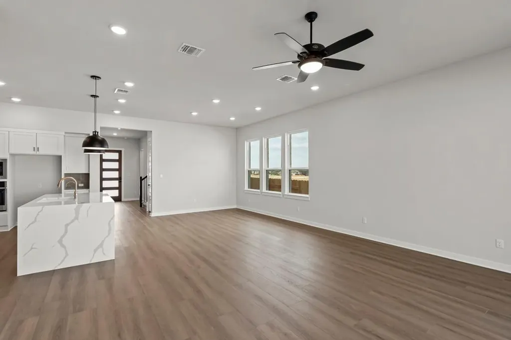 616 Leeland Drive Liberty Hill TX 78642