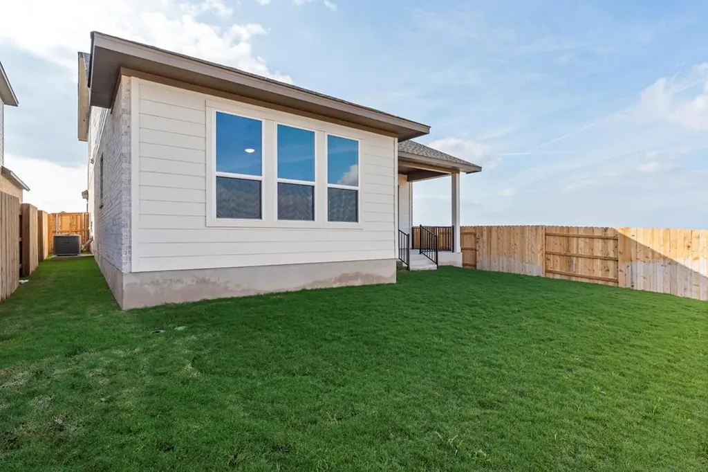 616 Leeland Drive Liberty Hill TX 78642