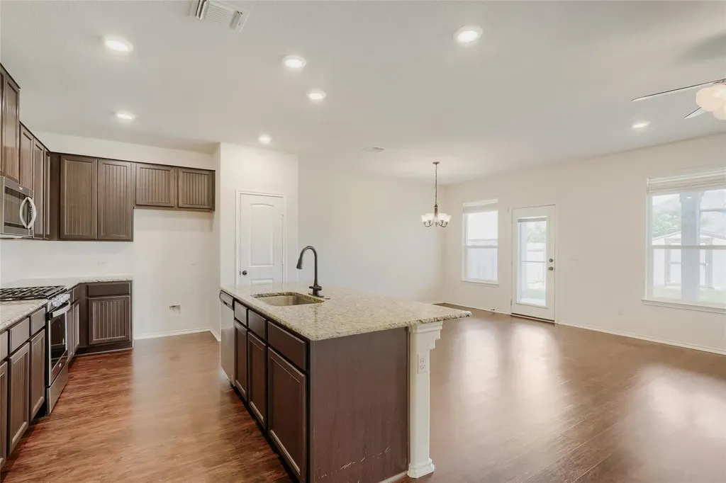 104 Kavanaugh Street Georgetown TX 78628