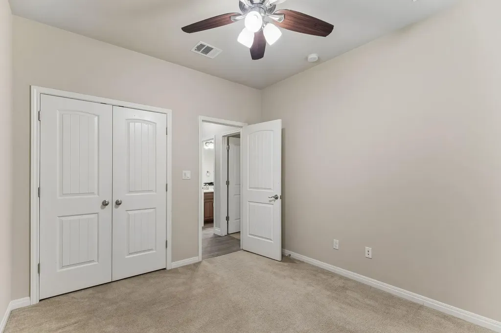 1049 Sussex Way Round Rock TX 78665