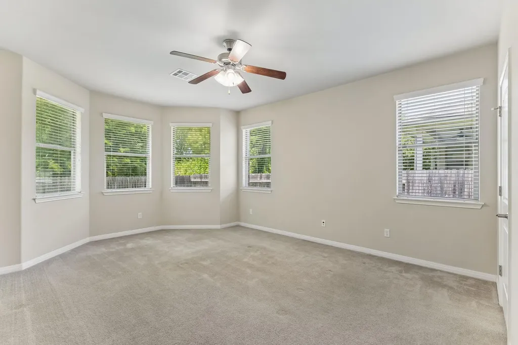 1049 Sussex Way Round Rock TX 78665