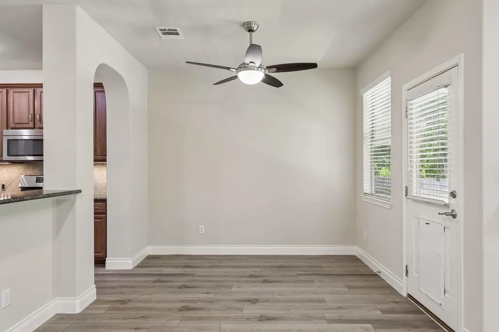 1049 Sussex Way Round Rock TX 78665