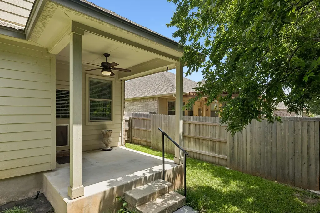 1049 Sussex Way Round Rock TX 78665