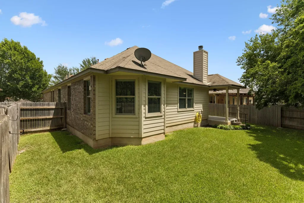 1049 Sussex Way Round Rock TX 78665