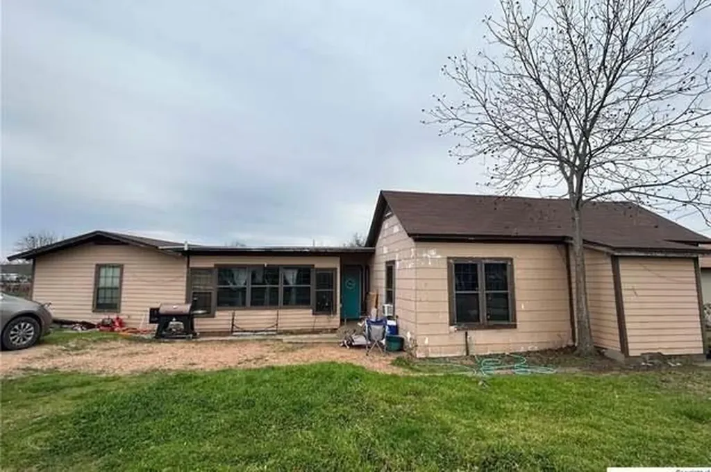 419 Main Street Lometa TX 76853