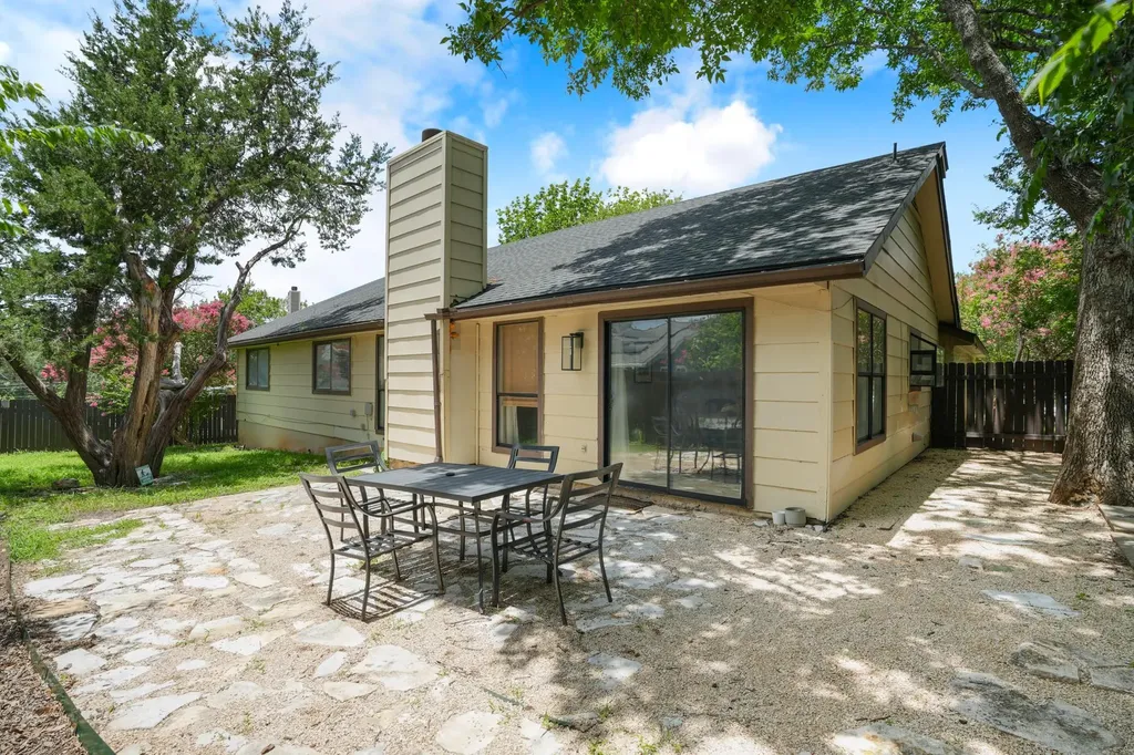 1703 Brokenshoe Drive Round Rock TX 78681