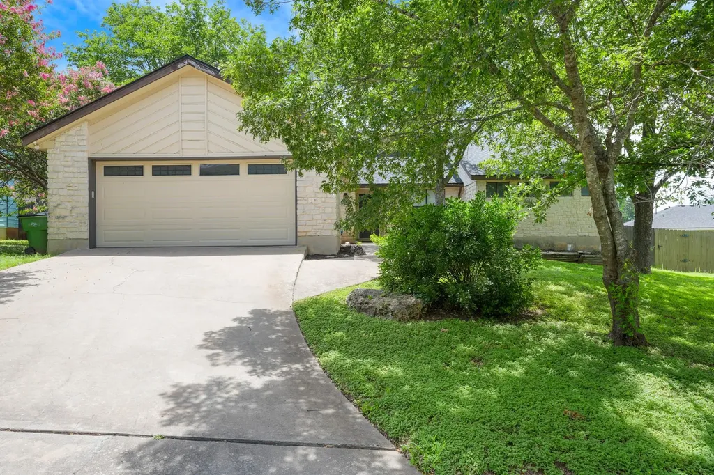 1703 Brokenshoe Drive Round Rock TX 78681