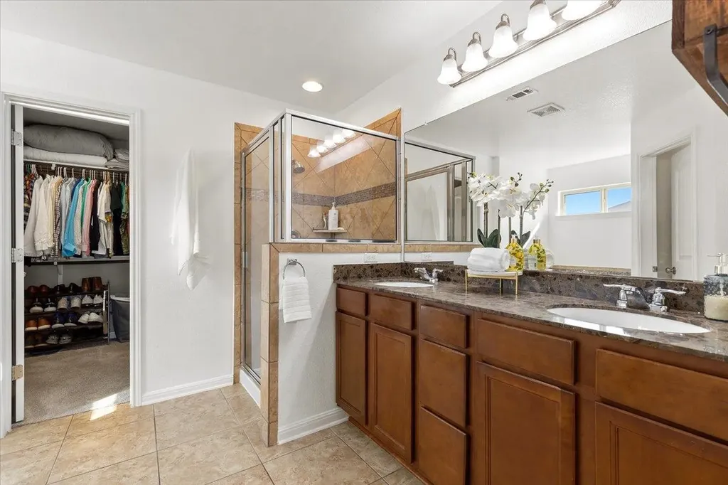 561 Stone View Trail Austin TX 78737