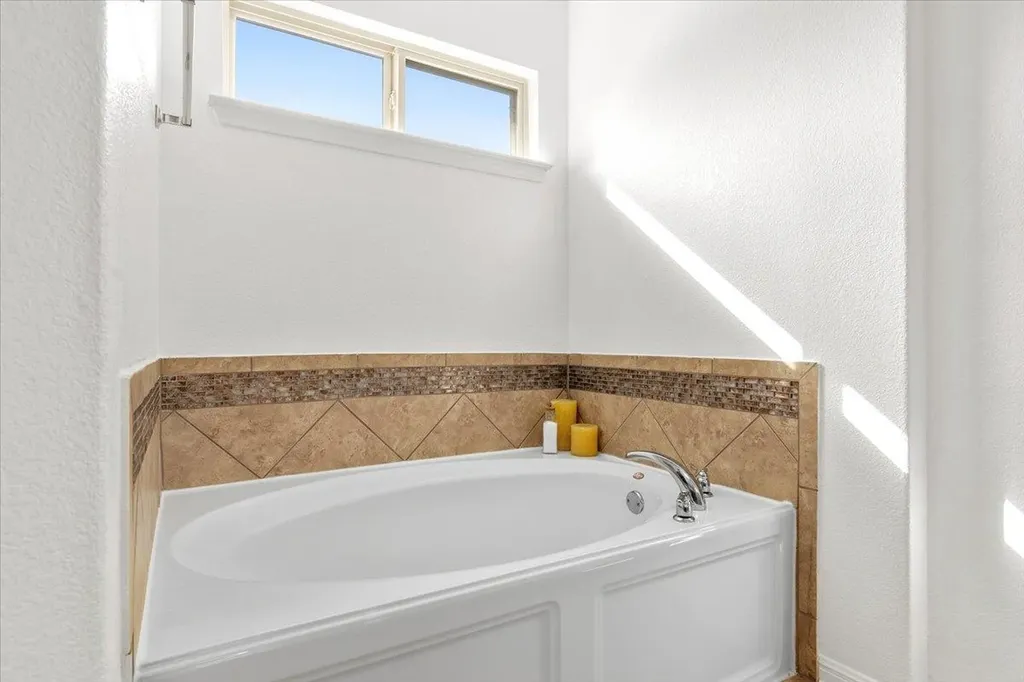 561 Stone View Trail Austin TX 78737