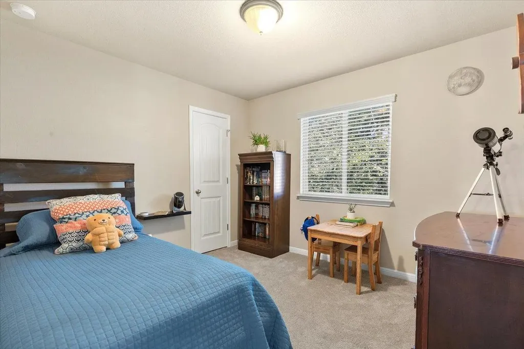 561 Stone View Trail Austin TX 78737