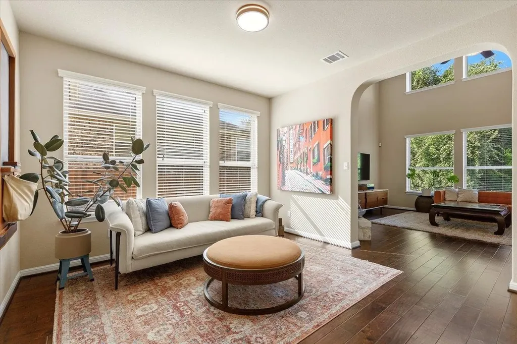 561 Stone View Trail Austin TX 78737