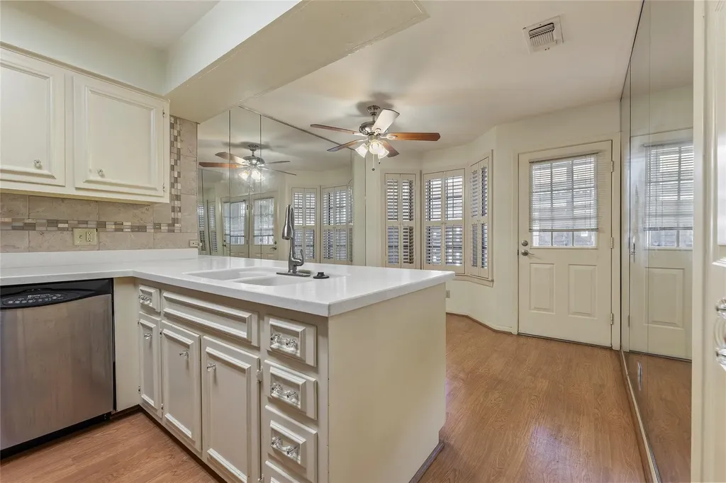 8415 Fredericksburg Road San Antonio TX 78229